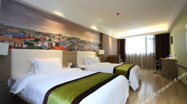 米亚酒店(重庆界石老街店)1晚 可选汉海鲸豚湾水世界