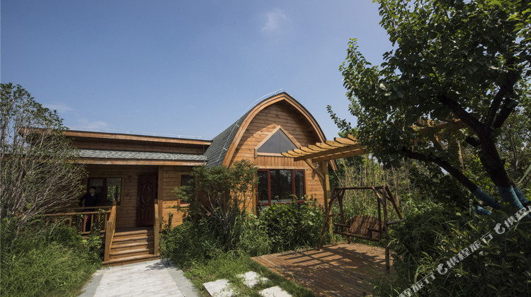 泰山木屋岛别墅酒店1晚 可选泰山温泉城