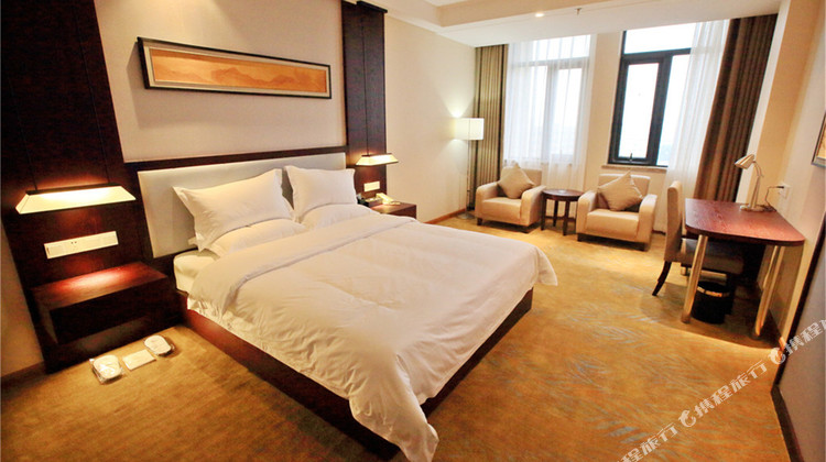 开封金泰酒店1晚 可选《千回大宋》演出