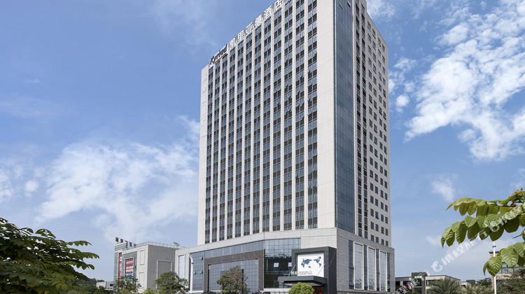 凯里亚德酒店(博罗远望数码城店)1晚 可选哈斯塔特小镇