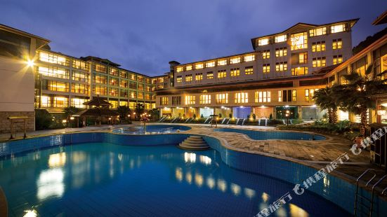 Lushan Zuishi Hot Spring Resort Hotel
