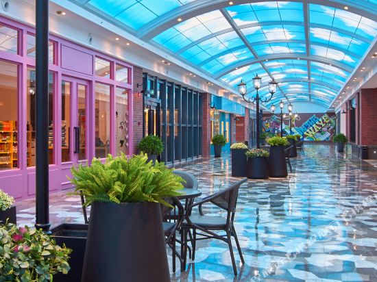 Wisdomrose hotel