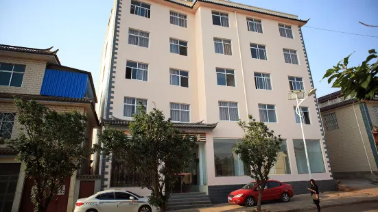 Yiyuan Yixi Business Hotel