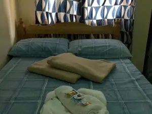 Trekkers Lodge and Cafe