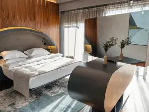 Riviera Wellness Resort Hotel