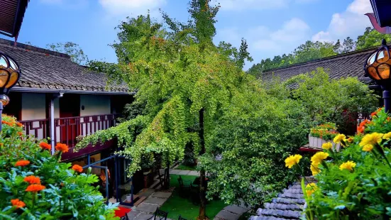 Huazhu Hangzhou Yuxu Xixu Hotel (Xihu Lingyin Temple Branch)