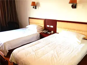 Tonggu Yishui Business Hotel