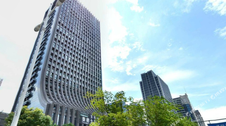 蓝庭酒店公寓(杭州星光大道店)1晚 可选杭州do都城