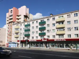PaulMarie Apartments on 3 Lenina