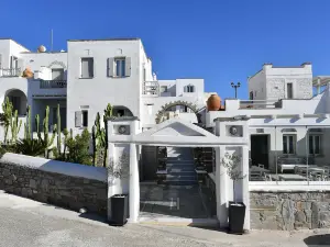 Parian Lithos Residence