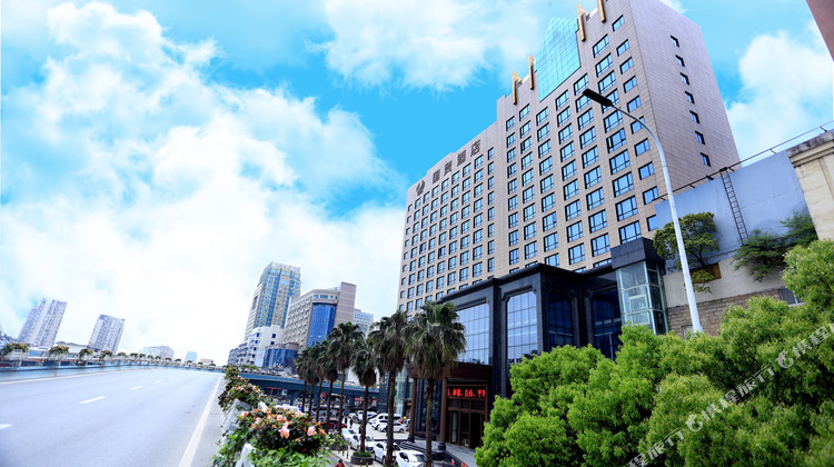 南昌国贸酒店1晚 可选新中原大剧院