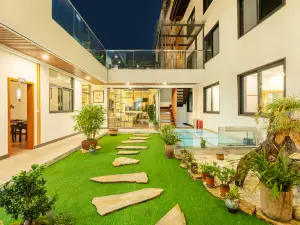 Hailuogou Mijing Hotel (Moxi Ancient Town)