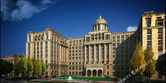 温岭九龙国际大酒店 可加购长屿硐门票【欧式风格建筑,户外游泳池景致