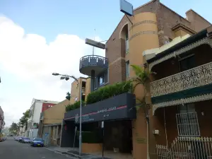 Mariners Court Hotel Sydney