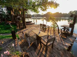 The Antique Riverside Resort