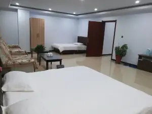 โรงแรมเอ็กซ์เพรสหลางอี้ ผิงซาน