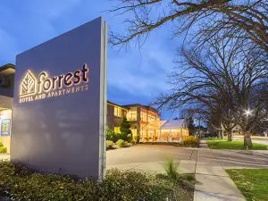 Forrest Hotel & Apartments Canberra