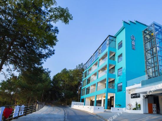 地址 : 东江湖白廊镇白廊码头旁 民宿以"享受湖居生活,enjoy lake