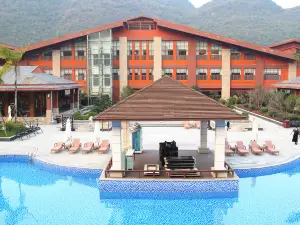 Luobie Longjing Hot Spring Resort Pubuyuan Hotel