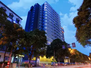 Crystal Orange Hotel (Nanjing Xinjiekou)