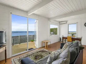 Harbourmasters Beach Front Apartment Beachport