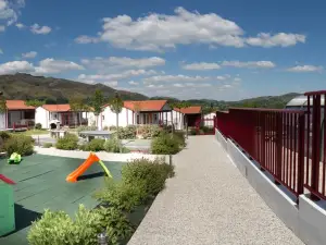 Domaine Chalets Larlapean