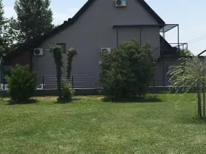 Hullam Apartman
