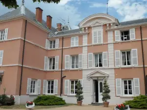 Chateau de la Chapelle des Bois