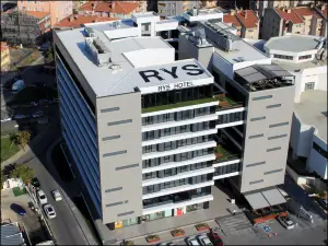 Rys Hotel