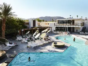 ACE飯店和棕櫚泉游泳俱樂部