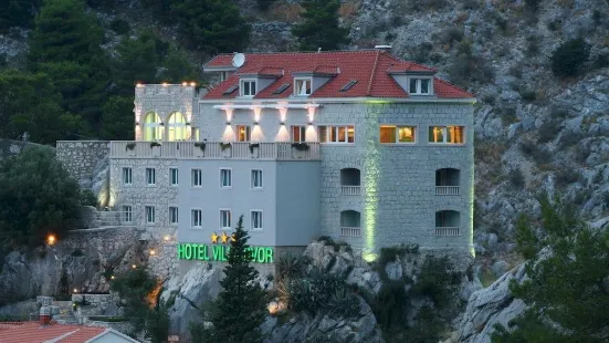 Hotel Villa Dvor