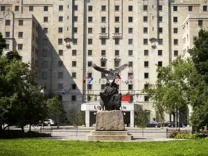 Lord Elgin Hotel