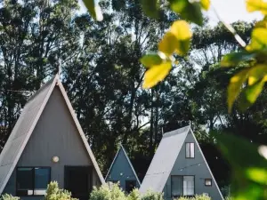 Esperance Chalet Village