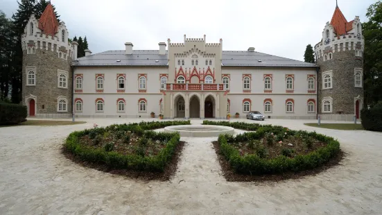 Chateau Heralec & Spa by l'Occitane