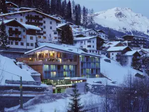 阿爾卑斯山豪華飯店