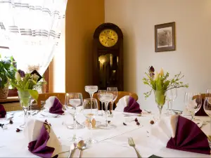 Logis Hotel Stadt Neustadt