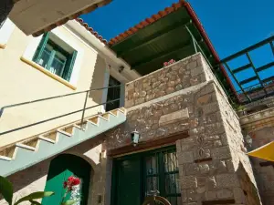 Alexandros Pension