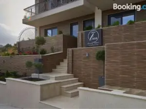 Athos Thea Luxury Rooms