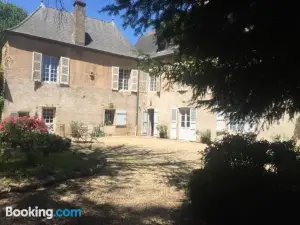 La Maison des Gardes - Chambres d'hôtes