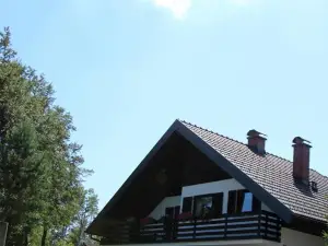 Lake House Apartment