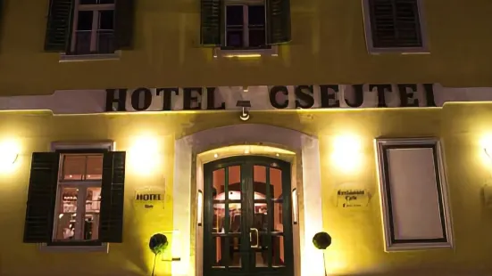 Hotel Csejtei