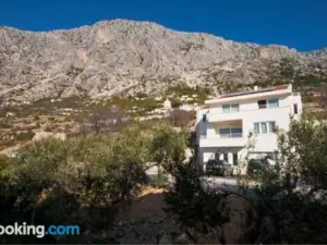 Apartments Lianto