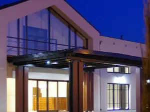 Hotel M Club Lake Resort
