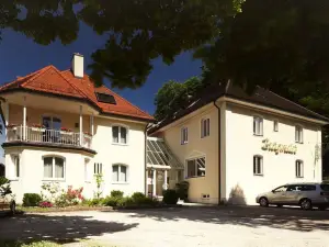 Hotel Burgmeier