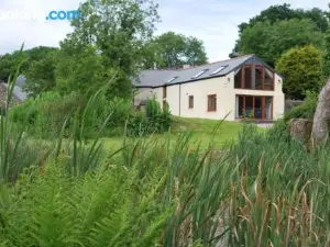 Lakeview Cottage