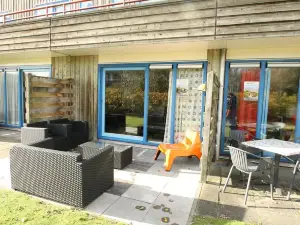 Appartement Time-Out, Met Verwarmd Zwembad, Eigen Keuken, Zonnig Terras Nabij Dorp, Duinen en Strand