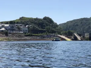 Loch Linnhe Waterfront Lodges with Hot Tubs