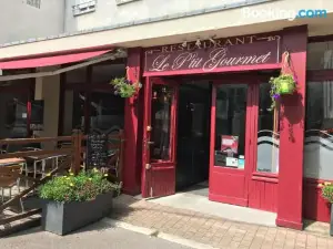Hotel du Centre - Restaurant le P'Tit Gourmet