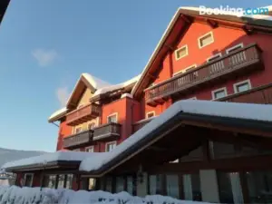 Hotel Vecchia Stazione Mountain Elegance