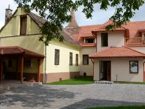 Carolina House